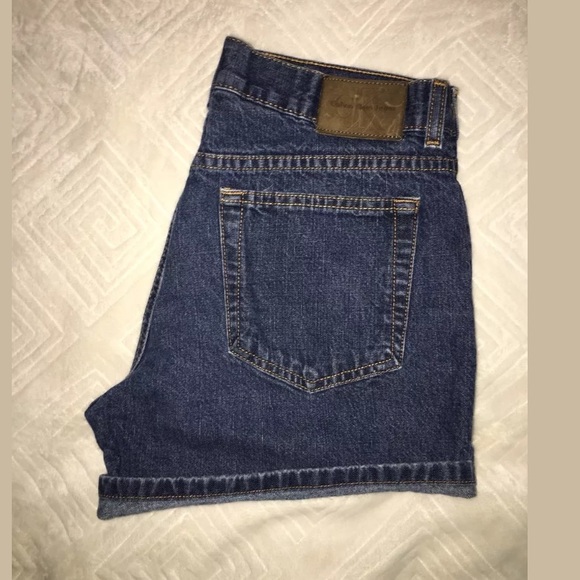 Calvin Klein high waisted vintage shorts - Picture 3 of 4